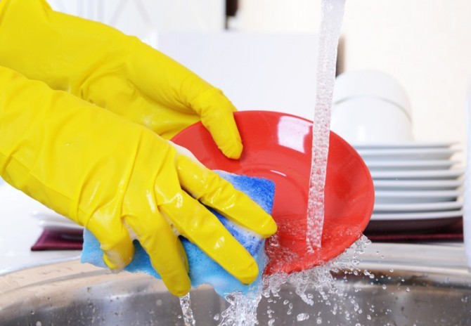 Как мыть десткую посуду: как не навредить малышу